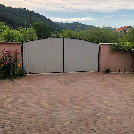 Casa de Férias Brendushka Rakhiv
